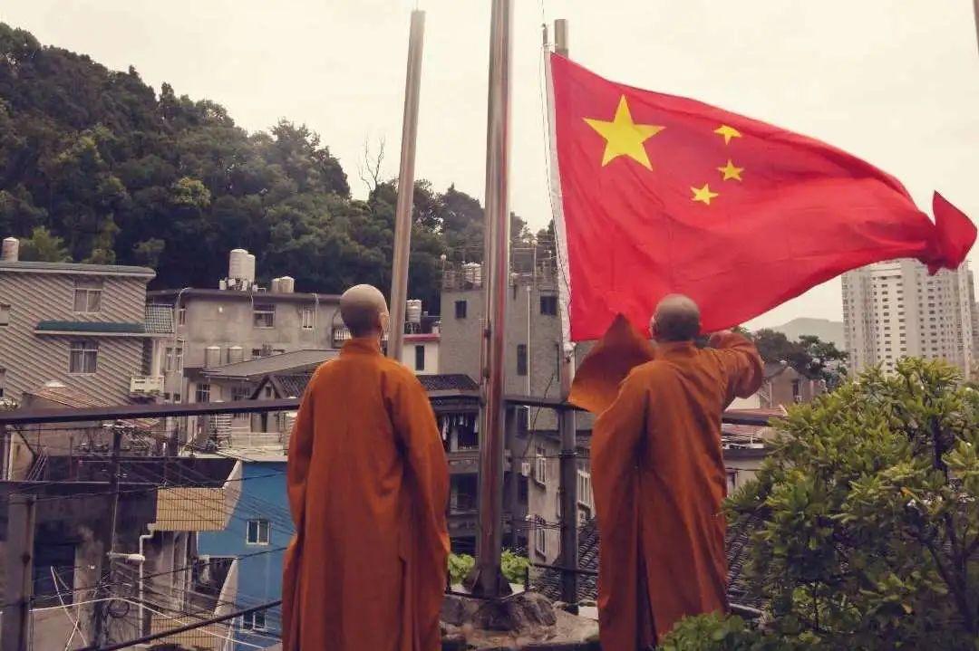为什么喝水马上就出汗？