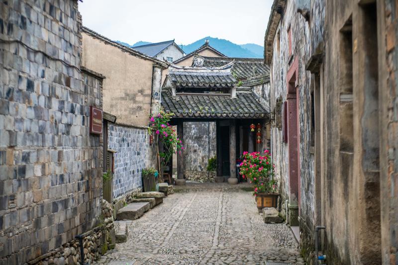 黄金AK闯迷宫